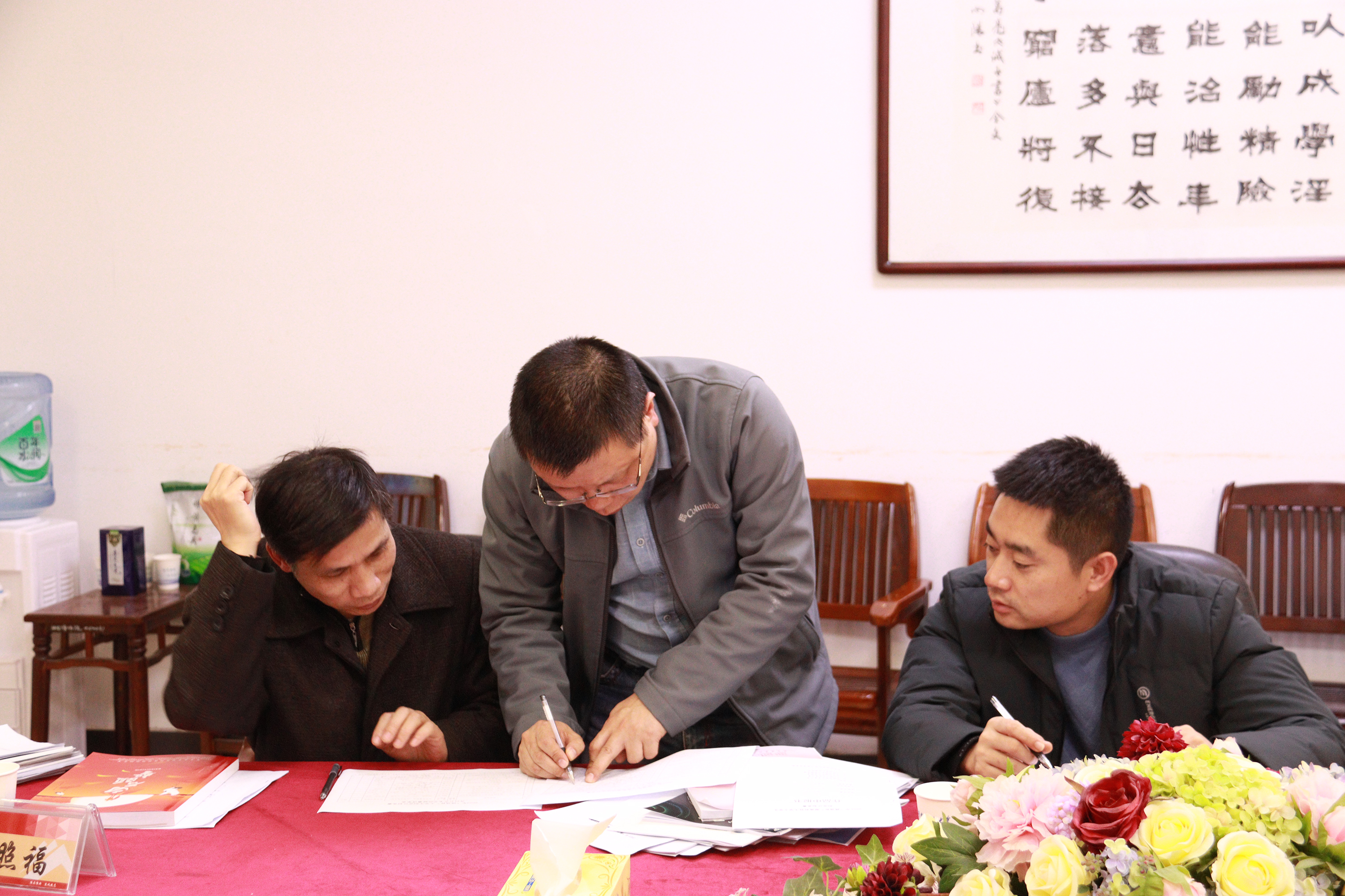 80dac170c5e94fec9239de991fd36e28.jpg 80dac170c5e94fec9239de991fd36e28.jpg