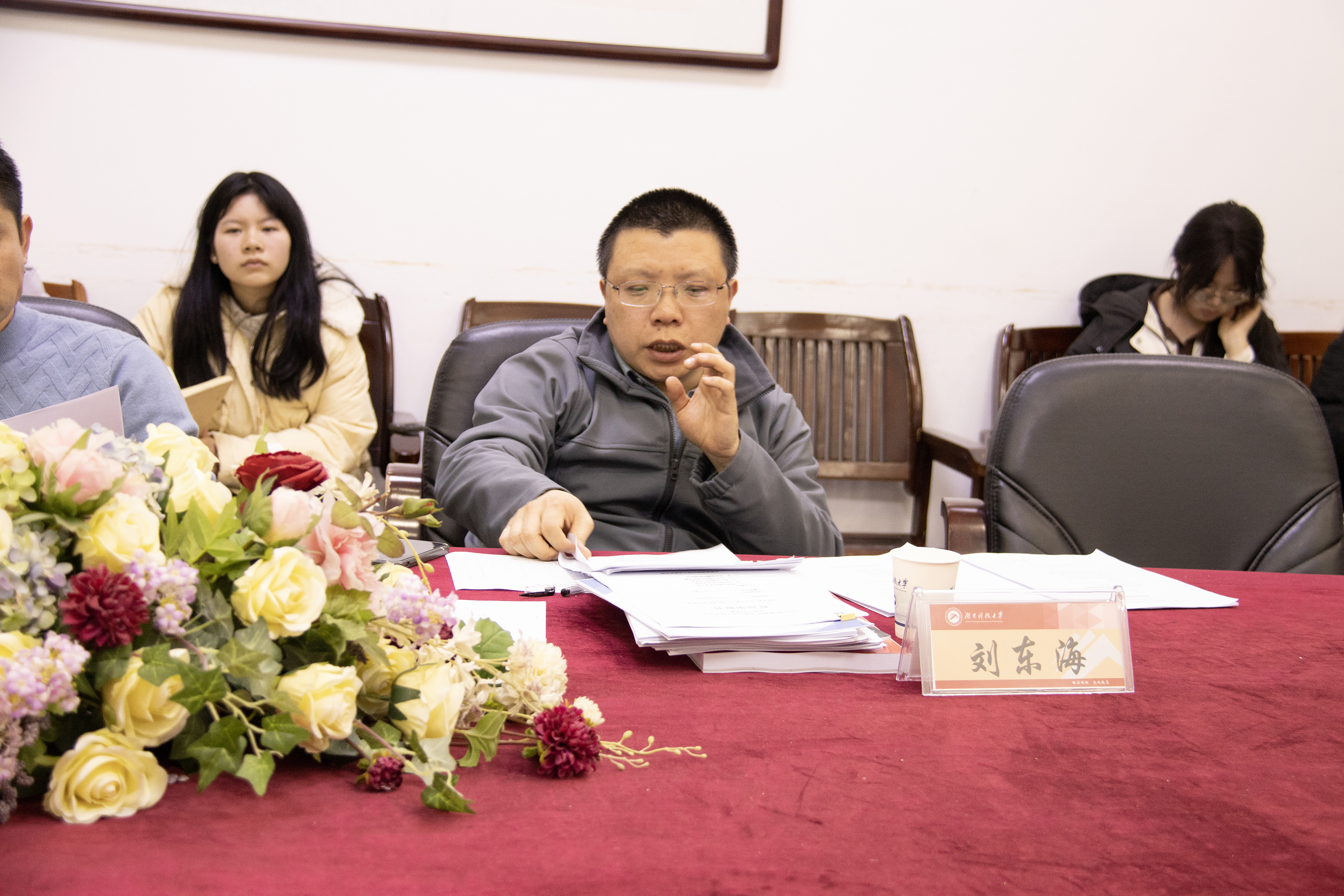 b494463bfd7a4296a70d94bad0b10518.jpg b494463bfd7a4296a70d94bad0b10518.jpg