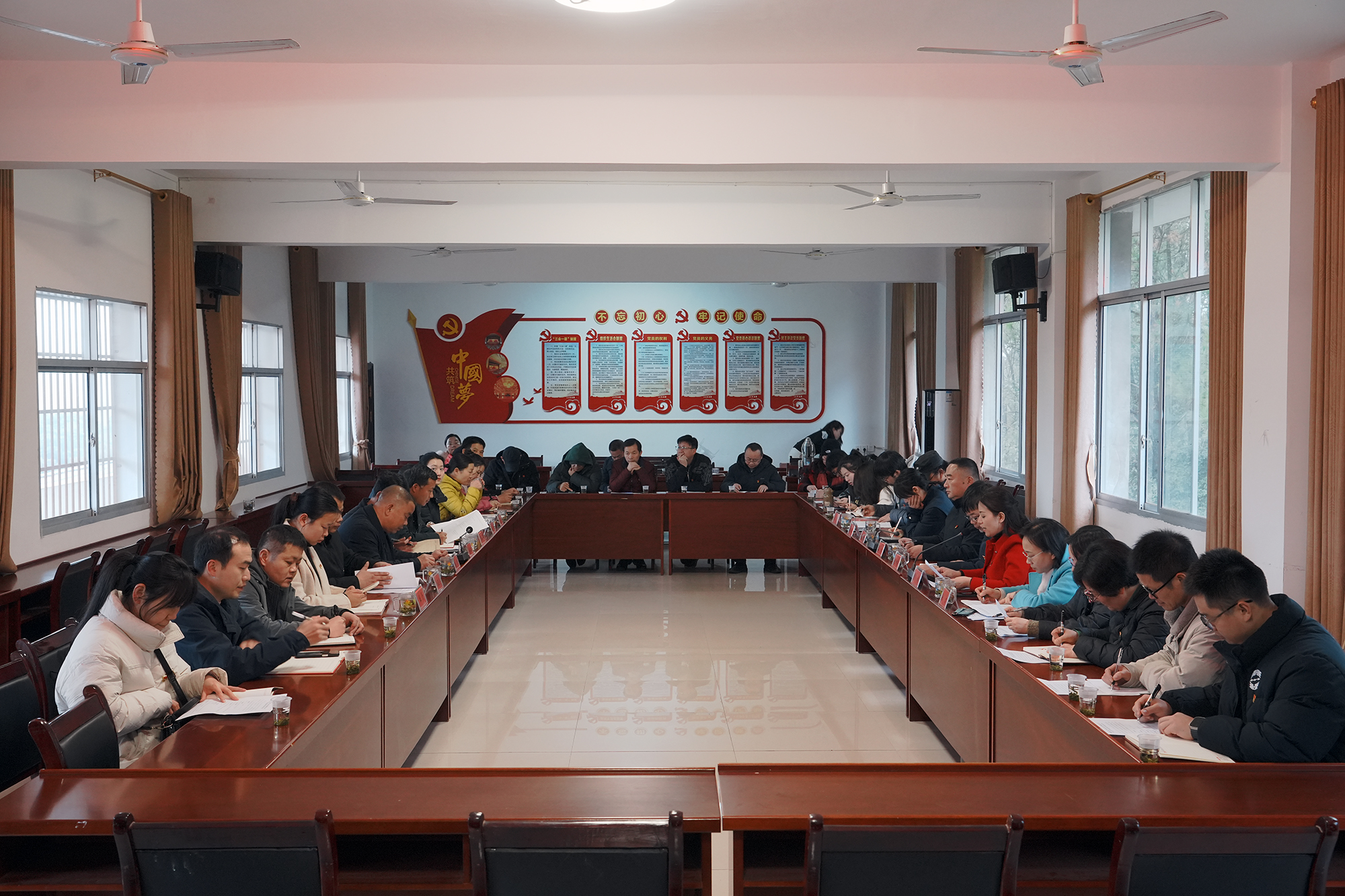 cc8cf872700a441ba7cc0e0f565b0218.jpg cc8cf872700a441ba7cc0e0f565b0218.jpg